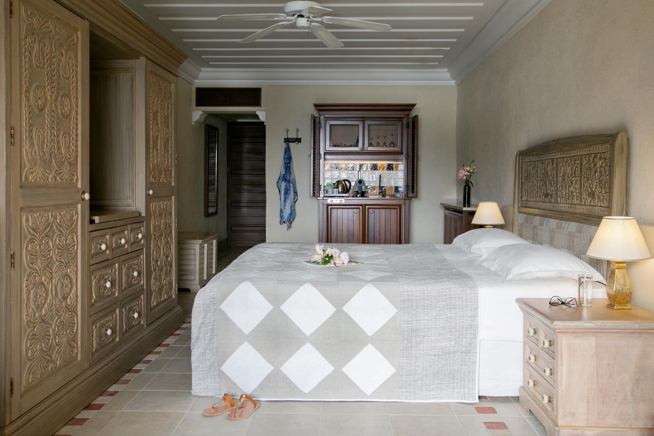 Columbia Beach Resort - Junior Suite Zwembadzicht