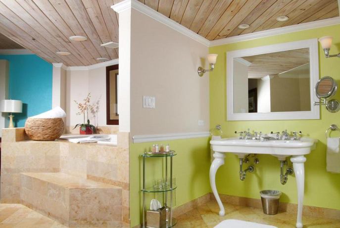 Ocean Key Resort & Spa - Wellness