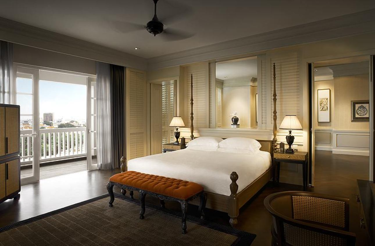 Eastern & Oriental Hotel - Corner Suite
