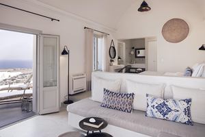 Santo Pure Oia Luxury Suites & Spa - Junior Suite Jacuzzi SV terrace