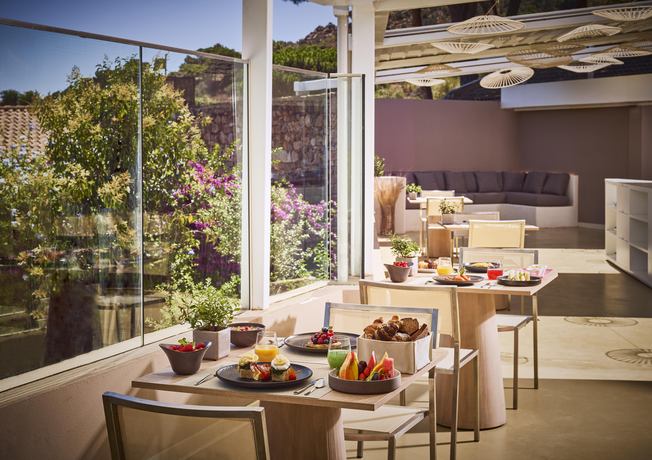 Baia di Chia Resort Sardinia - Restaurants/Cafes