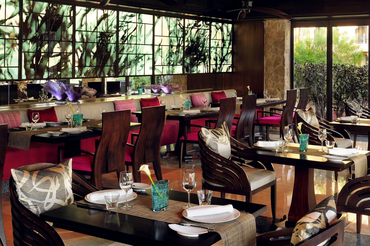 Restaurants/Cafes