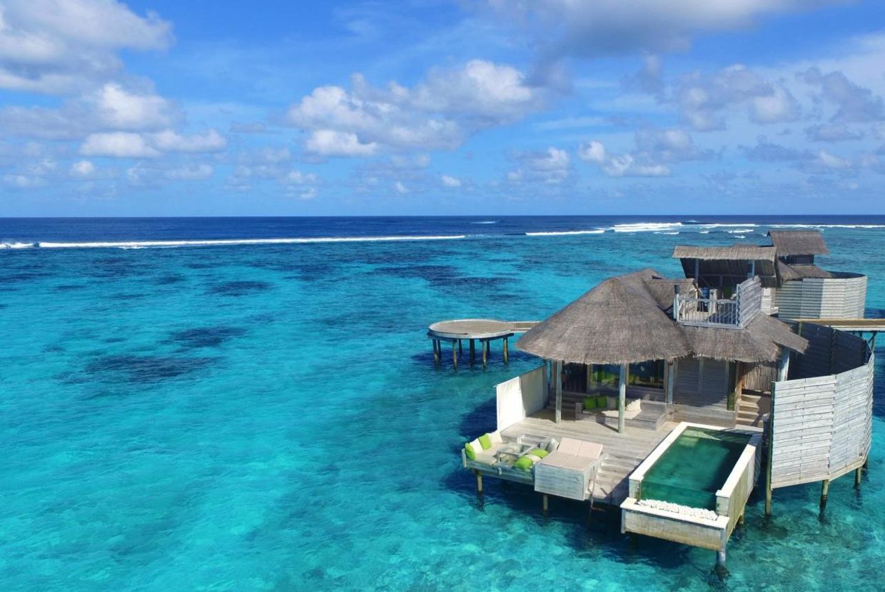 Six Senses Laamu - Sunset Laamu Water Villa Pool