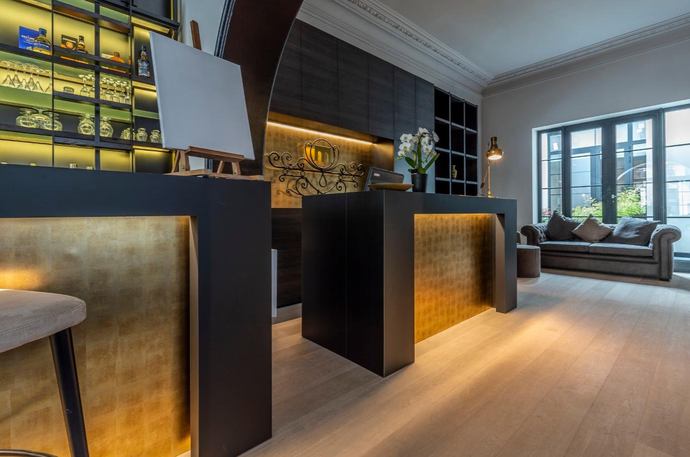 Monarc Hotel - Algemeen