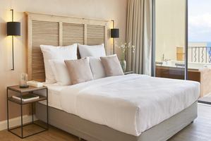 MarBella Nido - Grand Terrace Deluxe Suite Jacuzzi