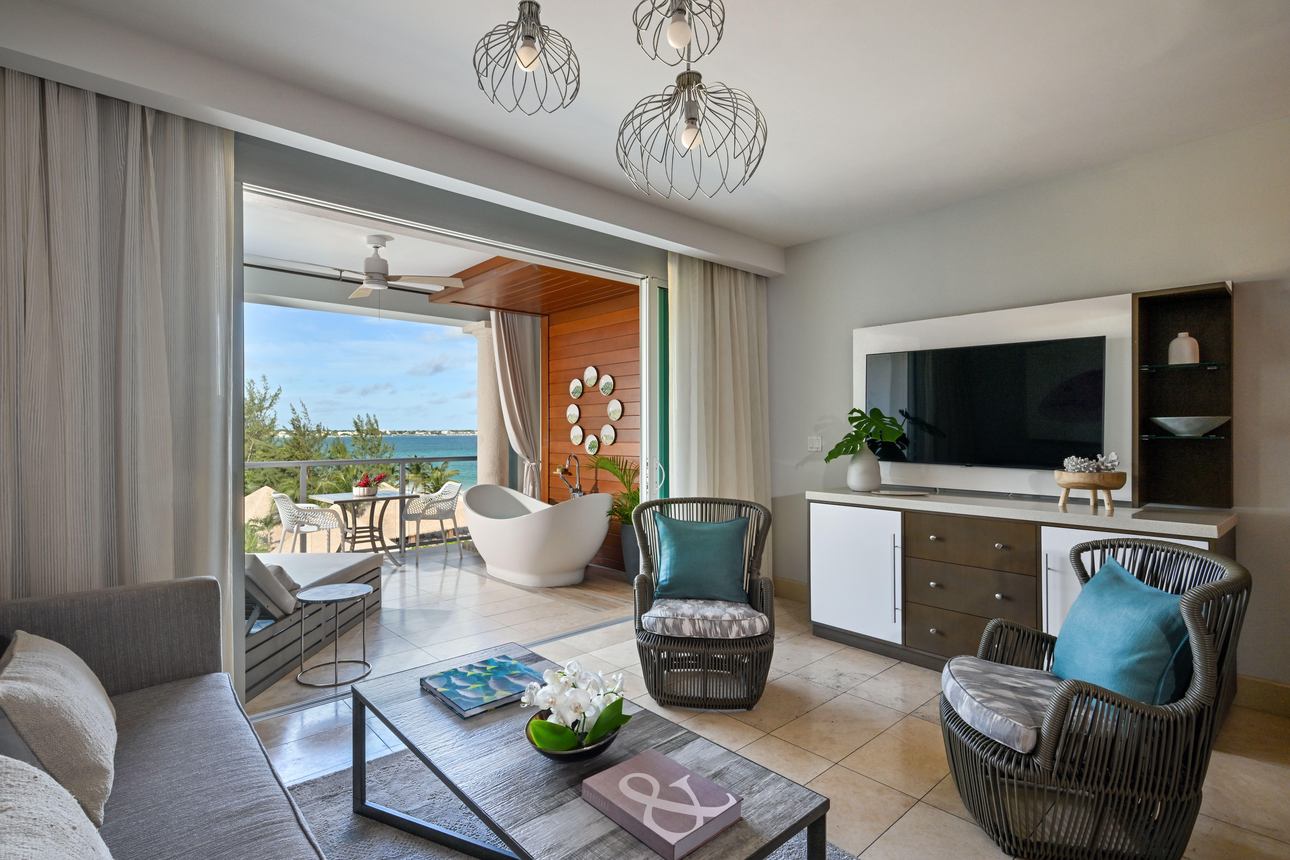 Sandals Royal Barbados - Royal Seaside Crystal Lagoon One Bedroom Oceanview Butler Suite with Balcony Tranquility Soaking Tub