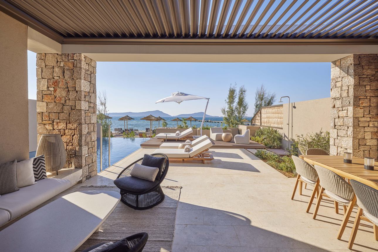 W Costa Navarino - WOW Beachfront Infinity 3-bedroom villa