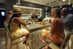 Restaurants/Cafes