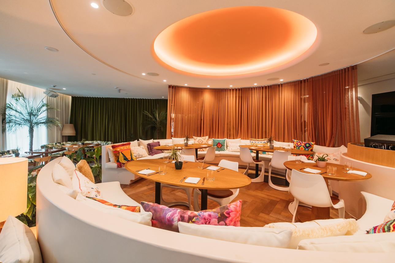 Restaurants/Cafes