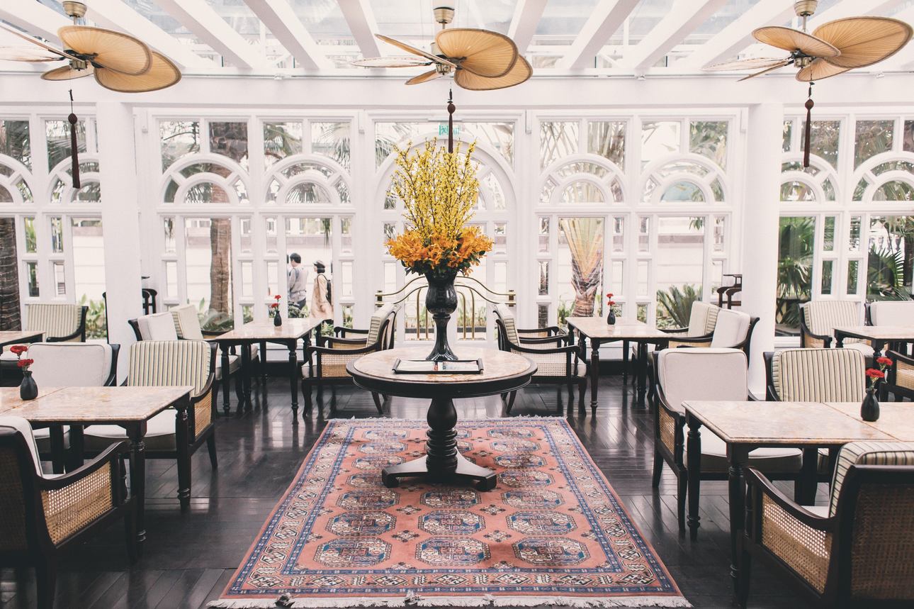 Restaurants/Cafes