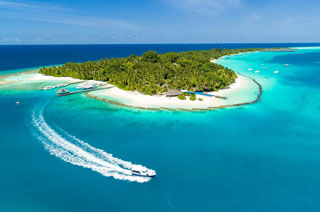 kuramathi-maldives 3